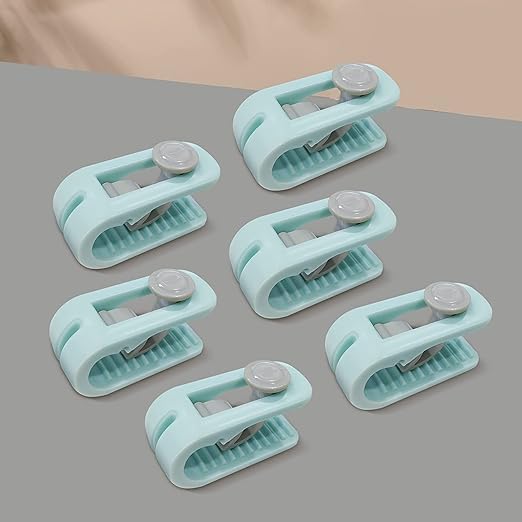 Giftock Cover Clip No Pins Quilt Fixer Clip Non-Slip Duvet Insert Anti-Movement Bed Quilt Clamps Comforter Needle-Free Duvet Fasteners Grippers Prevent Bunching and Shifting (Set of 6 PCS)