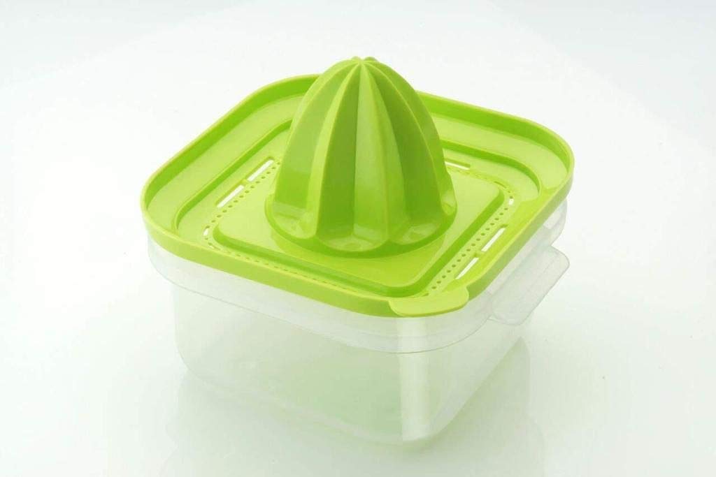 Giftock Hand Press Juciers Plastic Manual Orange/Sweet Lime Juicer Squeezer (Color May Vary)- 1 Pcs