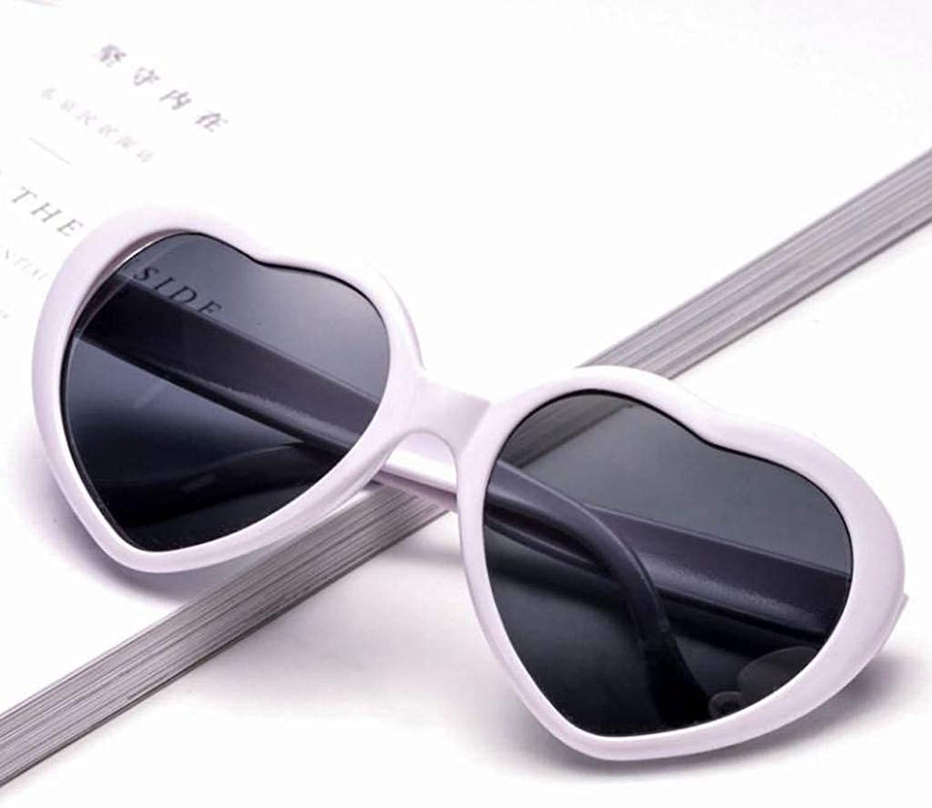 Giftock Heart Shaped Sunglasses, EDM Festival Light Changing Eyewear Heart Effect Diffraction Glasses for Women Men
