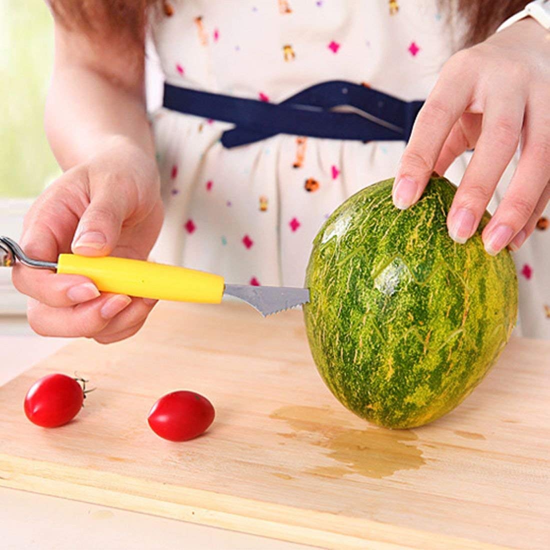 Giftock 2 in 1 Melon Ball Maker and Stainless Steel Multi Functional Dig Scoop with Carving Knife for DIY Fruit Salads and Desserts Cake Ice Cream Scoopar