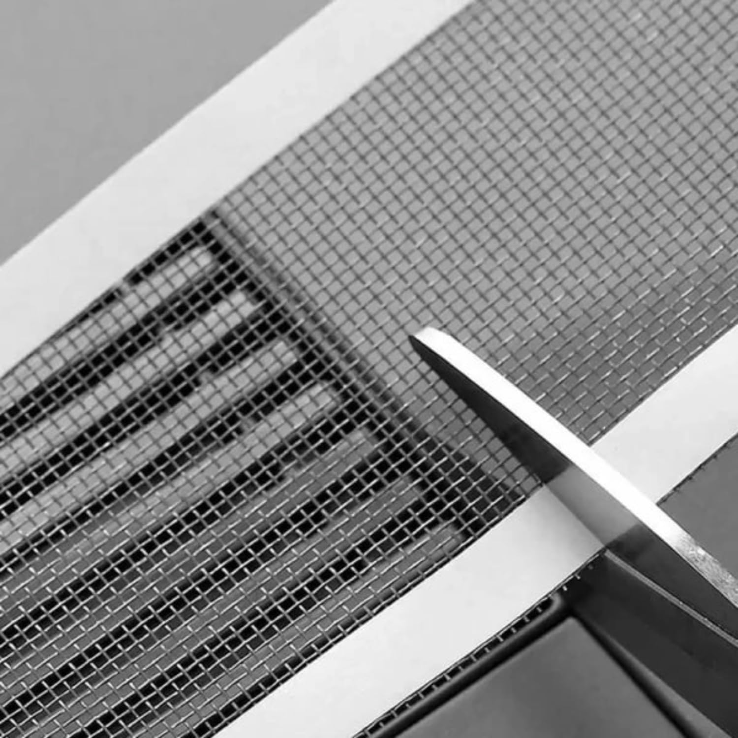 Giftock Kitchen Sink Strainer - Disposable Shower Drain Cover Hair Catcher Shower Drain Mesh Stickers, Reusable and Versatile Drain Cover for Bathroom Laundry Bathtub Kitchen Sink, 10x10cm (Round)